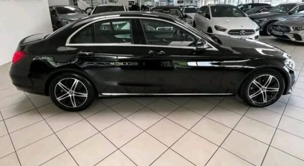 Mercedes-Benz C 220 d LEDER DISTR TOTW KAMERA / 194 CH / 2021 / Automatic / Diesel / 57 900 km (certified) – Image 23