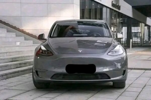 Tesla Model Y Long Range