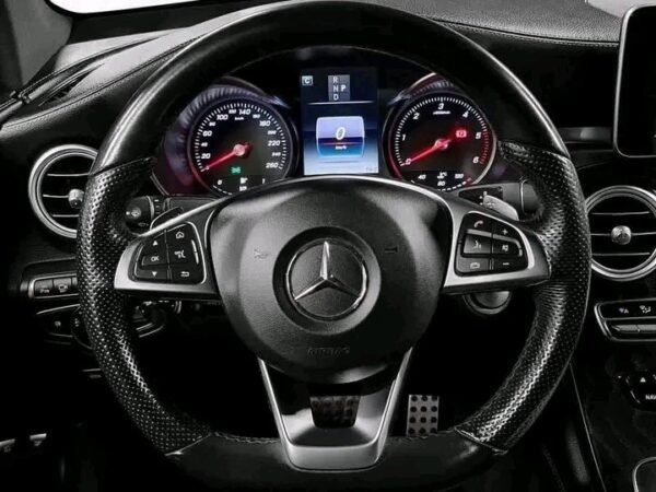 Mercedes Benz GLC 250D – Image 13
