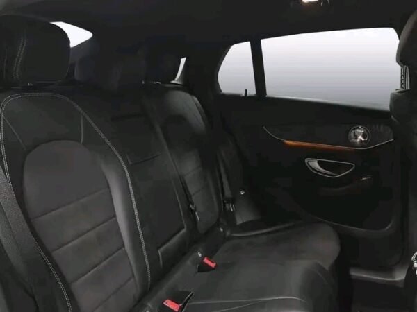 Mercedes Benz GLC 250D – Image 37