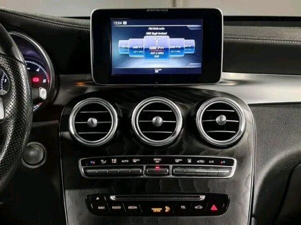 Mercedes Benz GLC 250D – Image 28