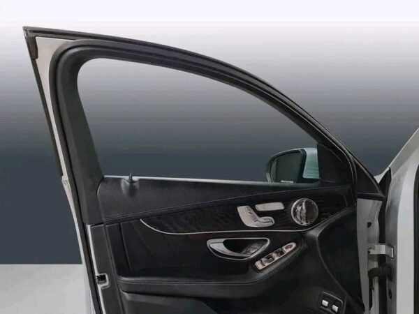 Mercedes Benz GLC 250D – Image 26