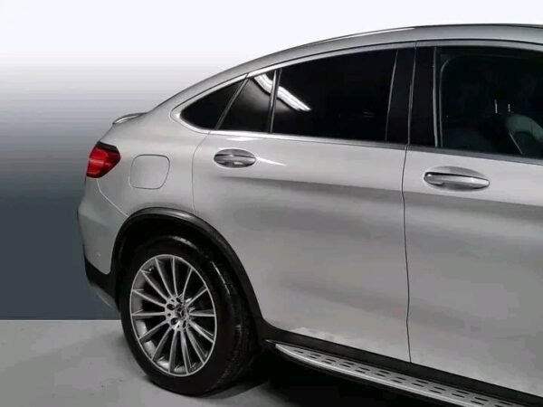 Mercedes Benz GLC 250D – Image 20