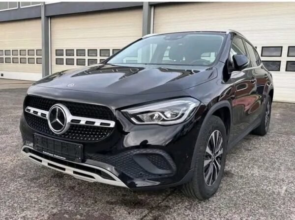 Mercedes Benz GLA 200 - Image 2