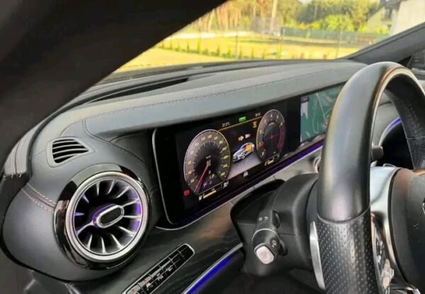 MERCEDES BENZ – Image 17