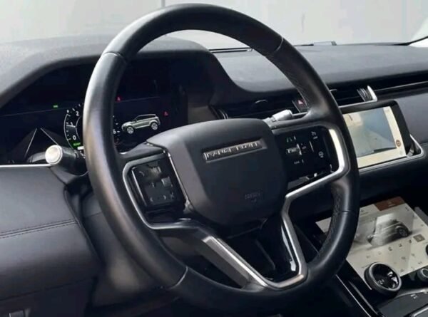 RANGE ROVER – Image 18