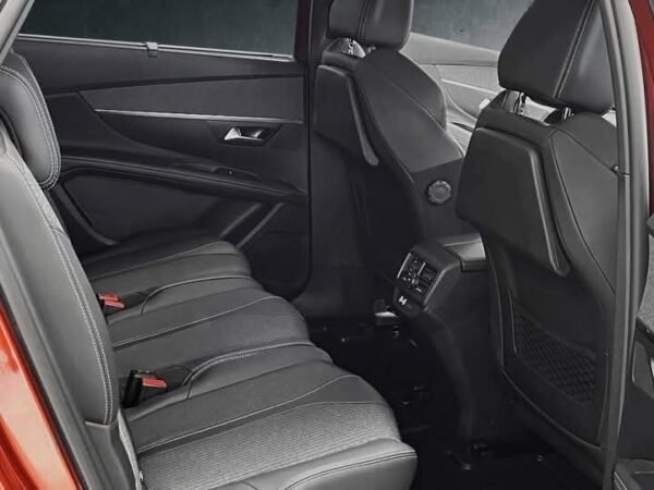 PEUGEOT 5008 – Image 14