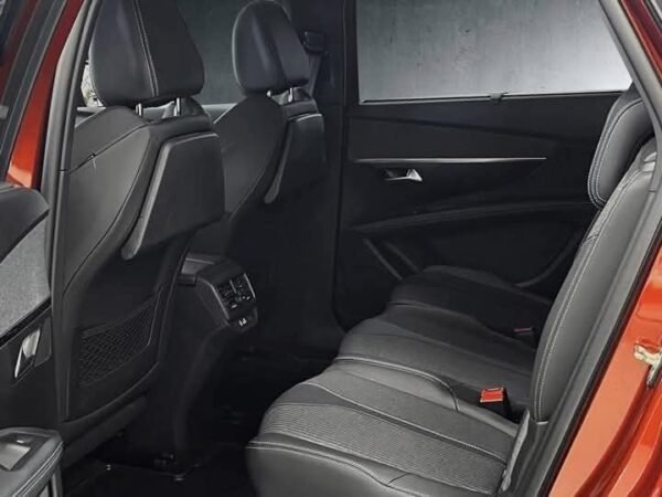 PEUGEOT 5008 – Image 16