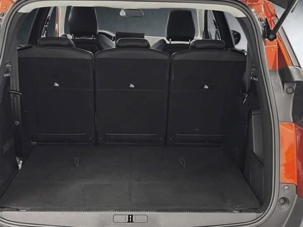 PEUGEOT 5008 – Image 18
