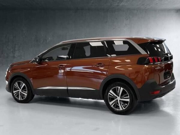 PEUGEOT 5008 – Image 19