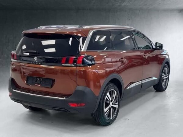 PEUGEOT 5008 – Image 20