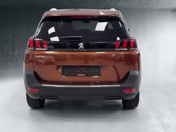 PEUGEOT 5008 – Image 21