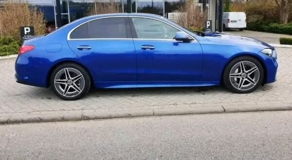 Mercedes-Benz C-Class 2.0 – Image 4