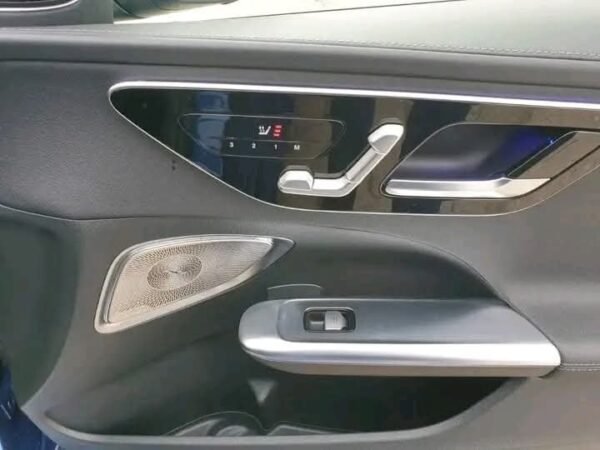 Mercedes-Benz C-Class 2.0 – Image 11