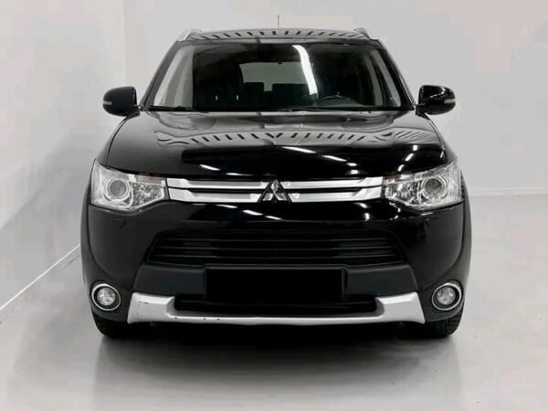 Mitsubishi Outlander 2.2D – Image 2