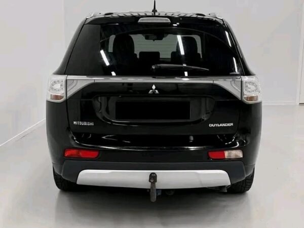 Mitsubishi Outlander 2.2D – Image 14