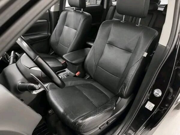 Mitsubishi Outlander 2.2D – Image 11