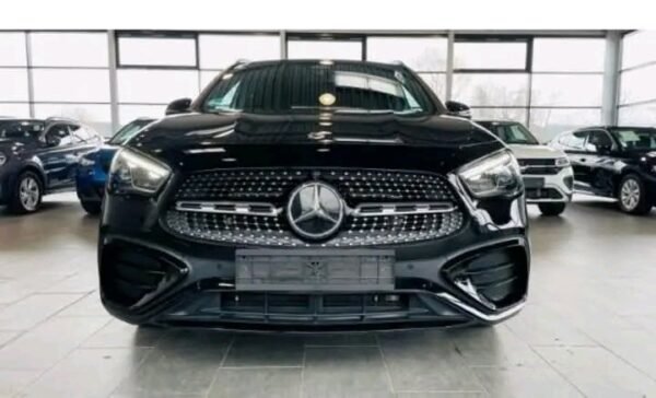MERCEDES BENZ GLA