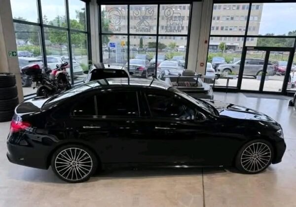 Mercedes-Benz C220 – Image 19