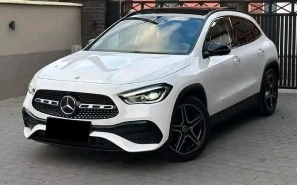 Mercedes GLA 200D – Image 2