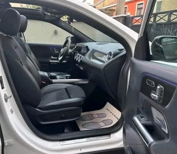 Mercedes GLA 200D – Image 5