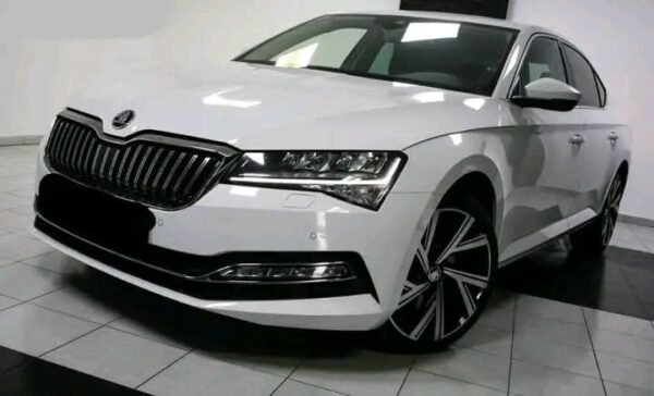 Skoda Superb 2.0 – Image 2