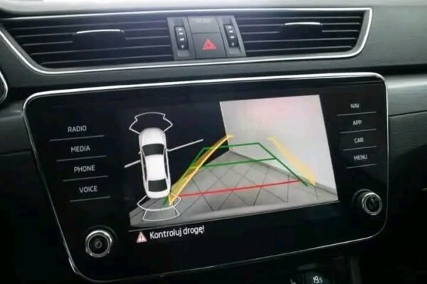 Skoda Superb 2.0 – Image 20