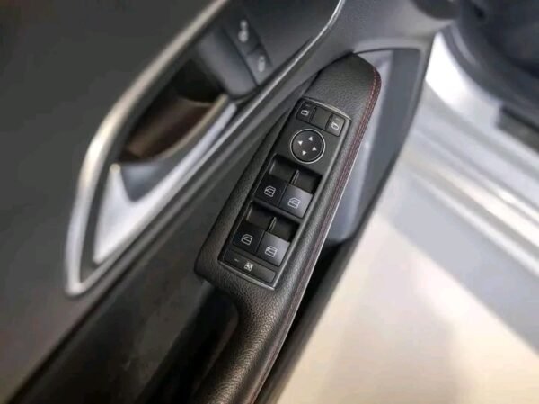 Mercedes-Benz CLA – Image 18