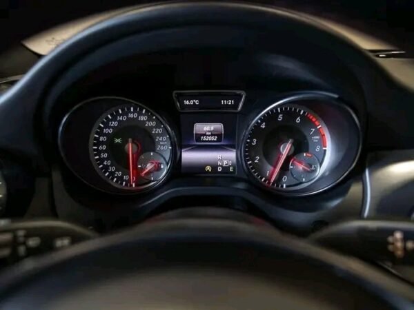 Mercedes-Benz CLA – Image 15