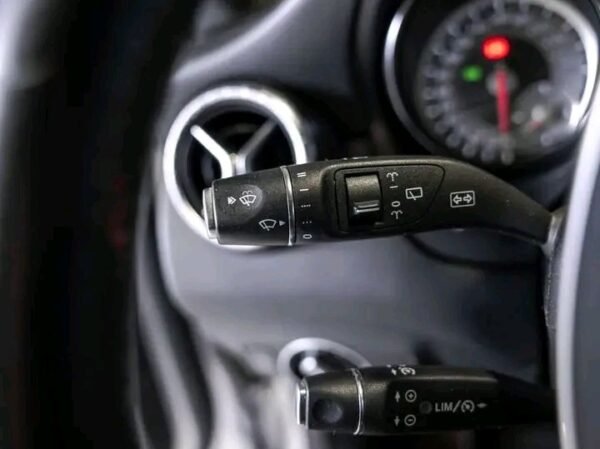Mercedes-Benz CLA – Image 9