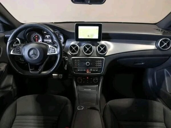 Mercedes-Benz CLA – Image 12