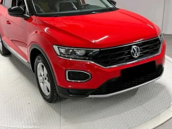 VOLKSWAGEN T-ROC 1.5 – Image 2