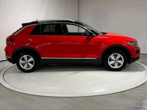 VOLKSWAGEN T-ROC 1.5 – Image 8
