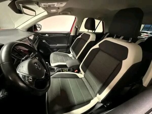VOLKSWAGEN T-ROC 1.5 – Image 38