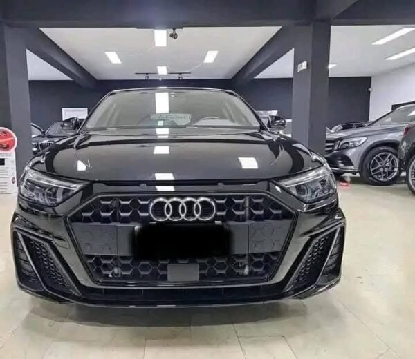 Audi A1 1.5 tfsi
S line