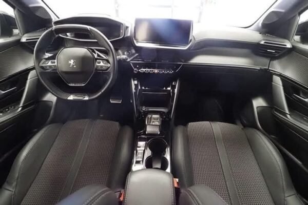 Peugeot 208 GT CAR – Image 10