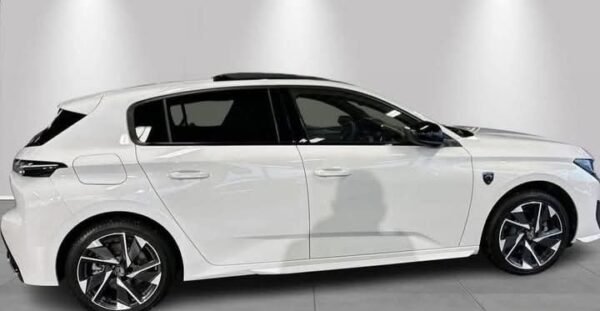 Peugeot E-308 – Image 11