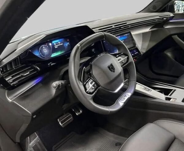 Peugeot E-308 – Image 10