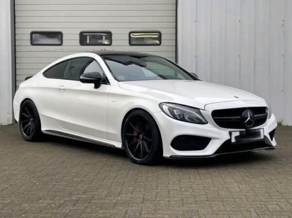 Mercedes-Benz Coupe C 200 – Image 2