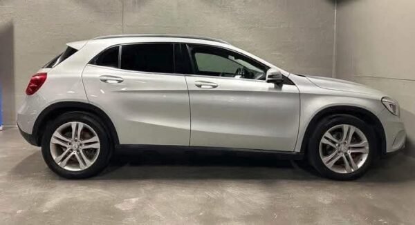 Mercedes-Benz GLA – Image 2