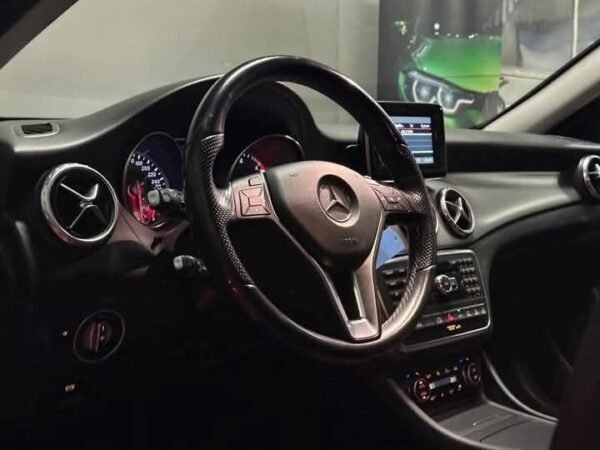 Mercedes-Benz GLA – Image 4
