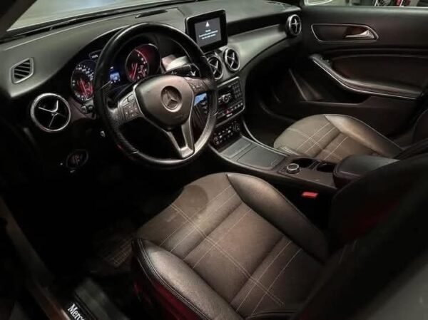 Mercedes-Benz GLA – Image 9