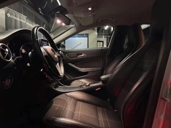 Mercedes-Benz GLA – Image 17
