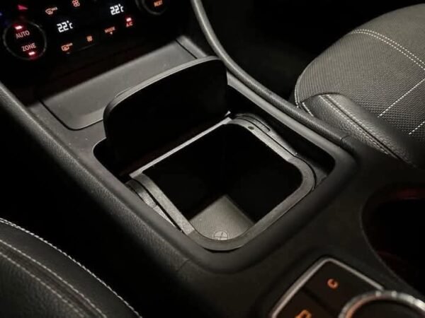 Mercedes-Benz GLA – Image 6
