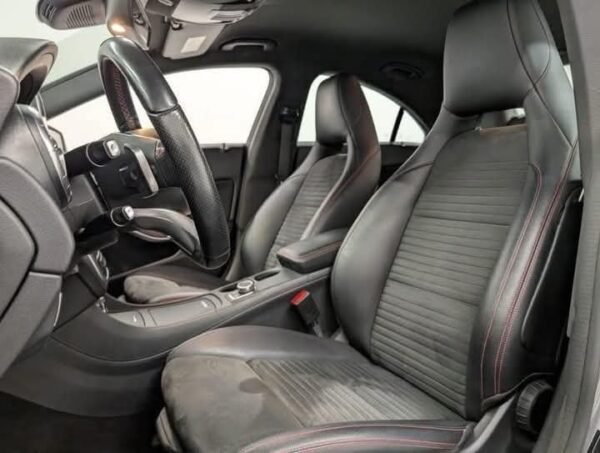 Mercedes-Benz GLA – Image 12