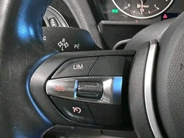 BMW 1 Séries 1.5 – Image 9