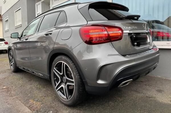 Mercedes-Benz GLA 200 – Image 17