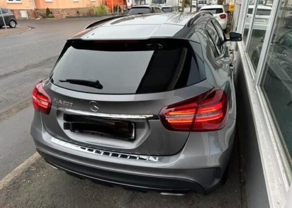 Mercedes-Benz GLA 200 – Image 16