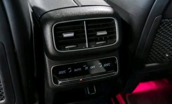 Mercedes-Benz GLE Coupe 400 – Image 29
