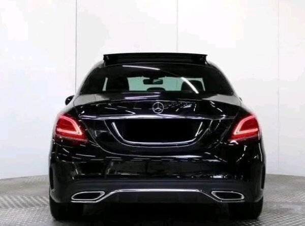 Mercedes-Benz C 200 – Image 21